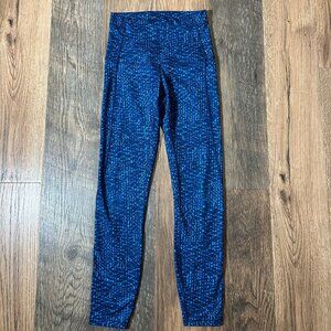 Lululemon Pure Practice Pant Samba Snake Kayak Blue Hero Blue Women's Size 4 EUC